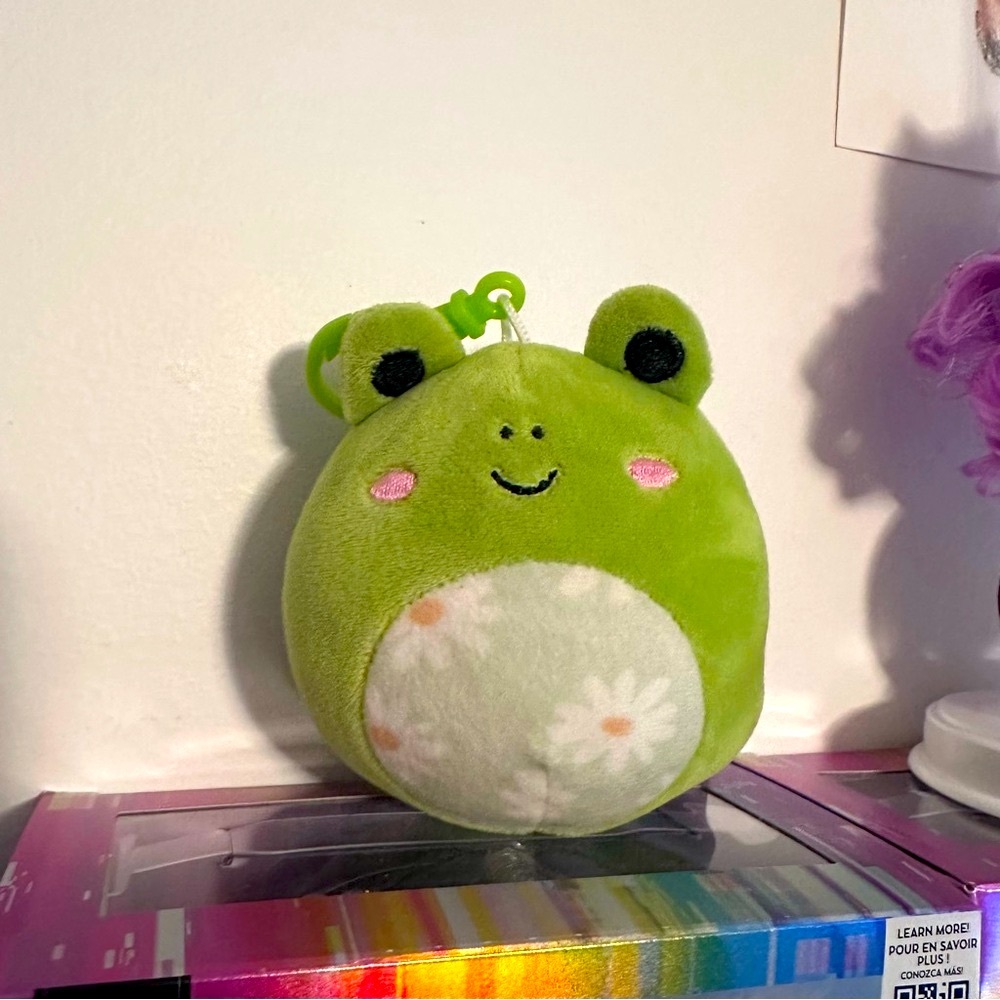 Squishmallows Clip Frog Floral Flower Green Keychain